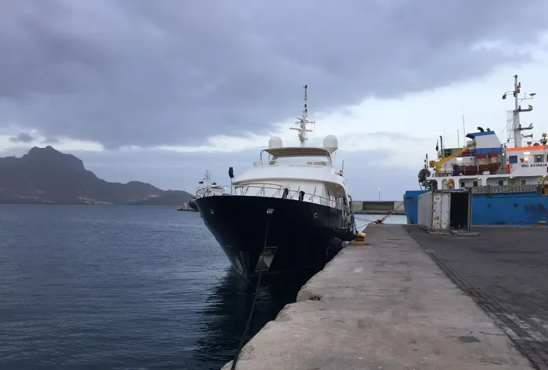 ETOILE DAZUR General Cargo IMO 1010325 photo 8
