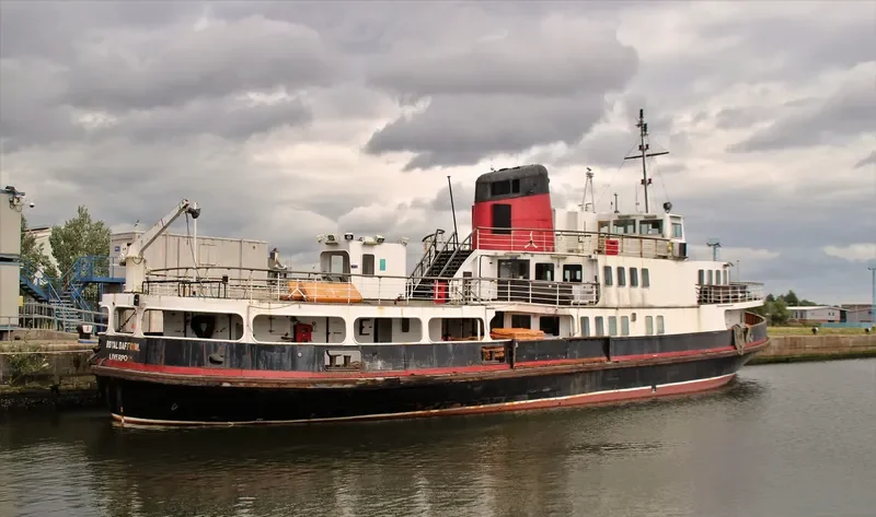 ROYAL DAFFODIL Passenger Ship IMO 4900868 photo 4