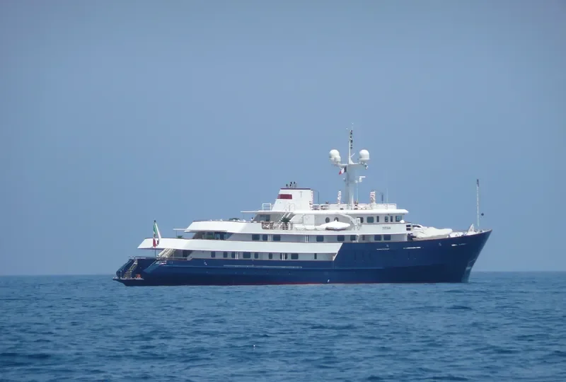AQUA BLU Passenger Ship IMO 4902921 photo 8