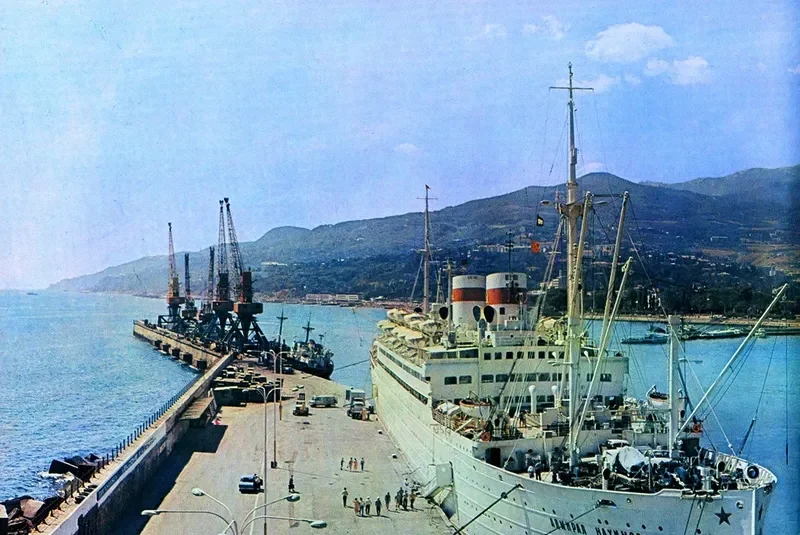 ADMIRAL NAKHIMOV Passenger Ship IMO 5002986 photo 4