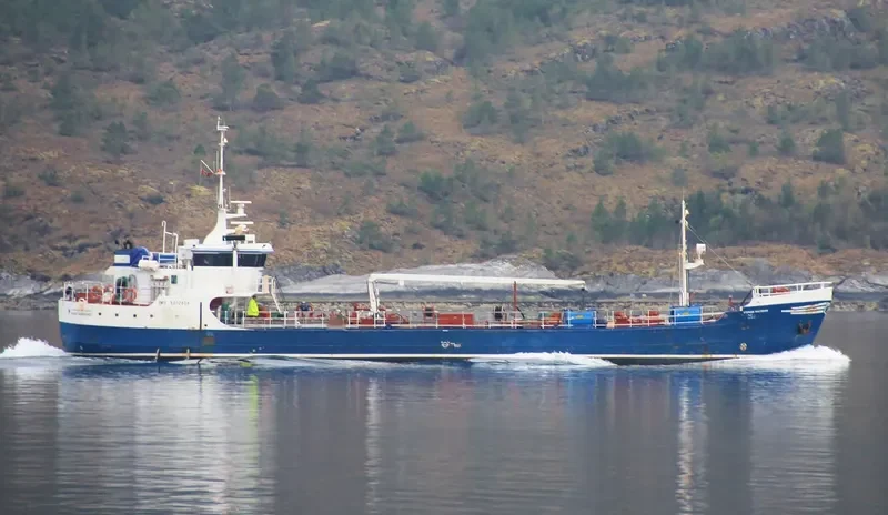 STEINAR HALTBAKK Tanker IMO 5012606 photo 5