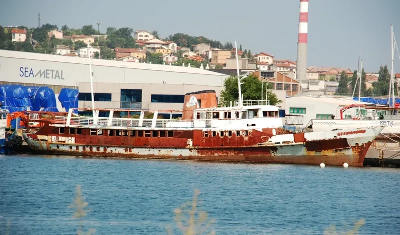AMBRIABELLA Passenger Ship IMO 5013923 photo 4