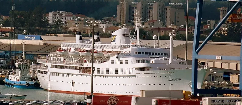 GLORY Passenger Ship IMO 5018698 photo 8