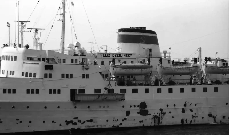 EXCELSIOR NEPTUNE Passenger Ship IMO 5113436 photo 6