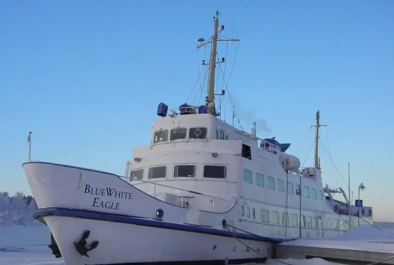 BLUE WHITE EAGLE Passenger Ship IMO 5121768 photo 3