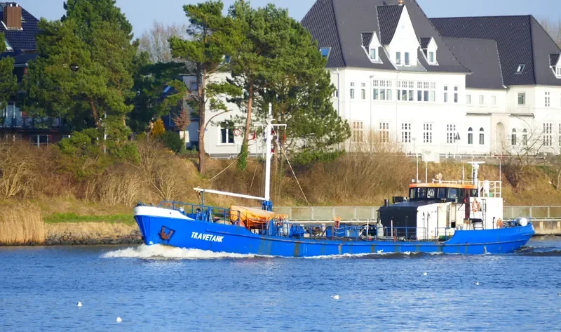 TRAVETANK Tanker IMO 5126512 photo 2