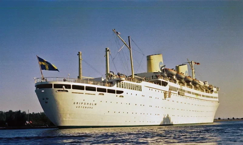 SEA Passenger Ship IMO 5136361