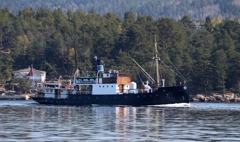 BOROYSUND Passenger Ship IMO 5157626 photo 9