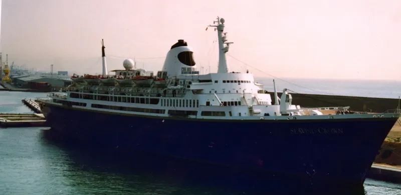 BARCELONA Passenger Ship IMO 5160805 photo 2