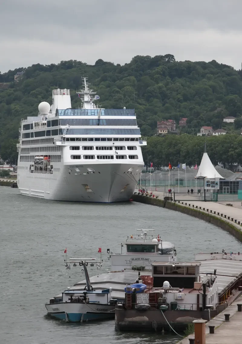 OCEAN PRINCESS Passenger Ship IMO 5170472 photo 6