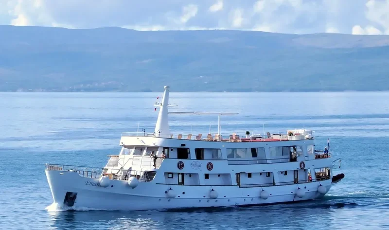 EMANUEL Passenger Ship IMO 5182504 photo 7