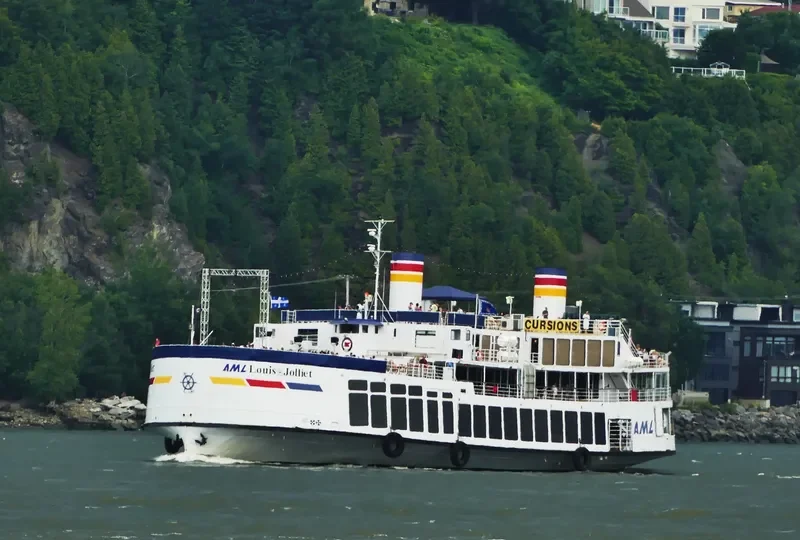 LOUIS JOLLIET Passenger Ship IMO 5212749 photo 5