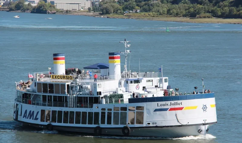 LOUIS JOLLIET Passenger Ship IMO 5212749 photo 9