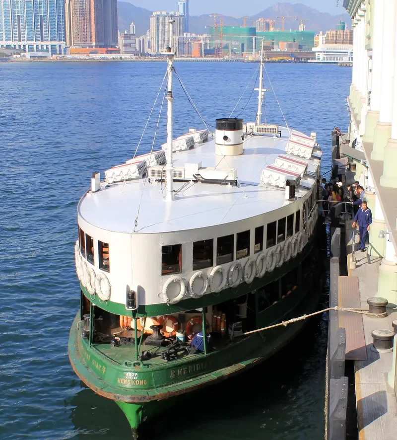 MERIDIAN STAR Passenger Ship IMO 5232725 photo 2