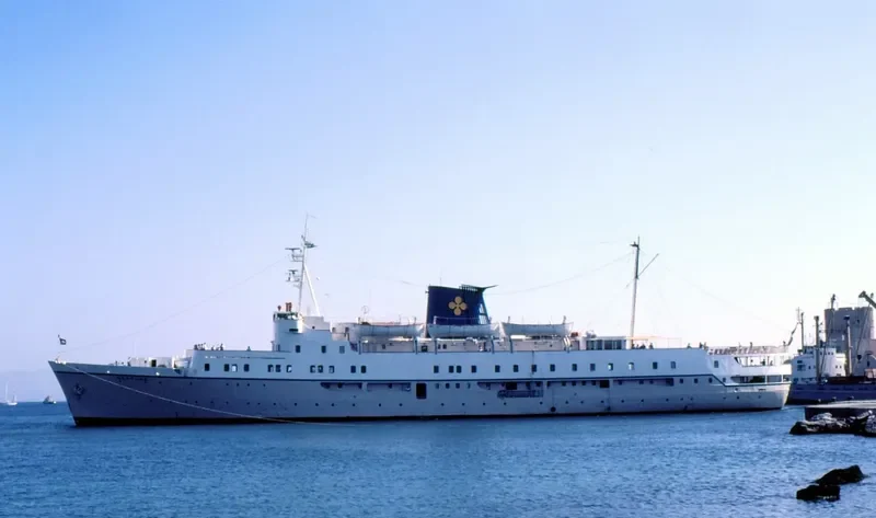 NEPTUNE Passenger Ship IMO 5233535