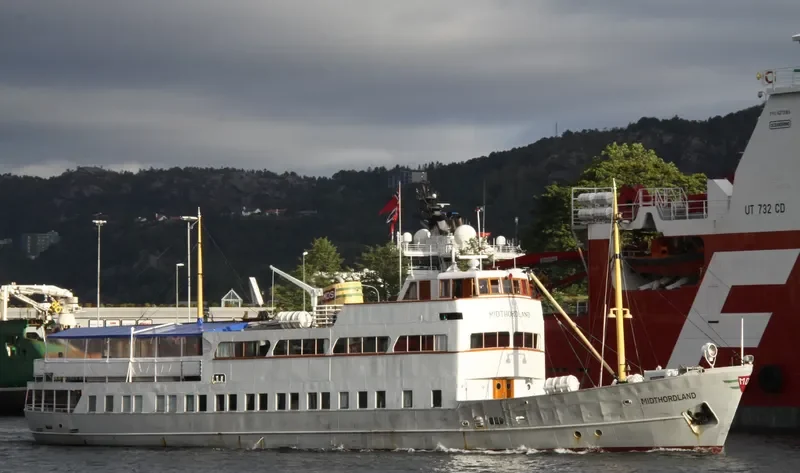 MIDTHORDLAND Passenger Ship IMO 5234539 photo 8