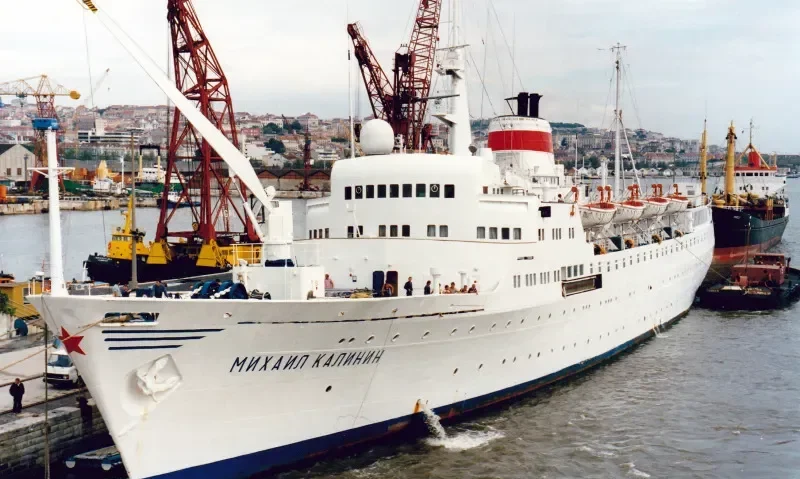MIKHAIL KALININ Passenger Ship IMO 5234917 photo 2