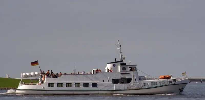 JENS ALBRECHT Passenger Ship IMO 5244156 photo 5