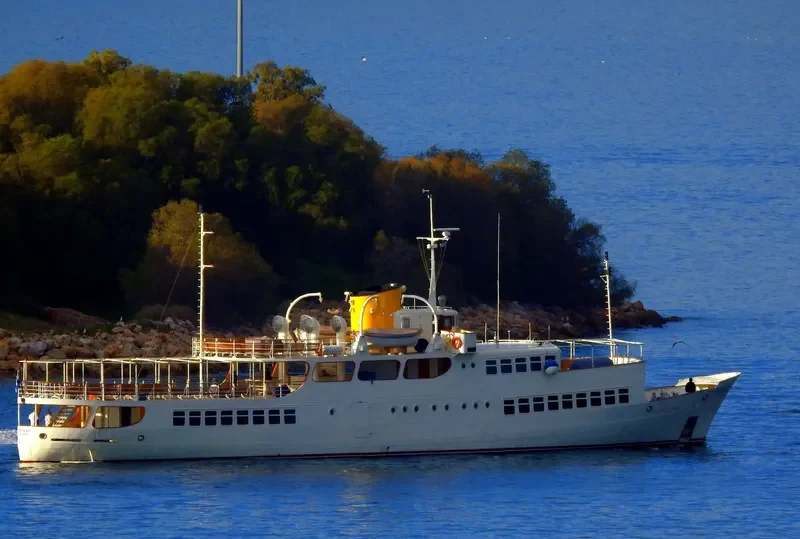 NERAIDA I Passenger Ship IMO 5249285 photo 4