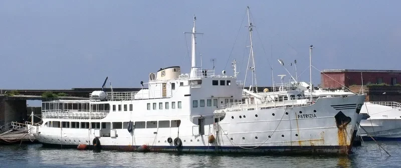 PATRIZIA Passenger Ship IMO 5258482 photo 3