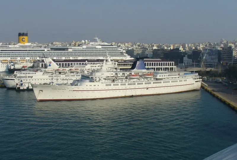 DAPHNE Passenger Ship IMO 5282627 photo 3