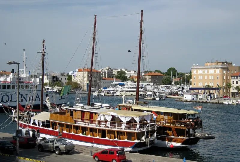 ARGONAUT Passenger Ship IMO 5290507 photo 3