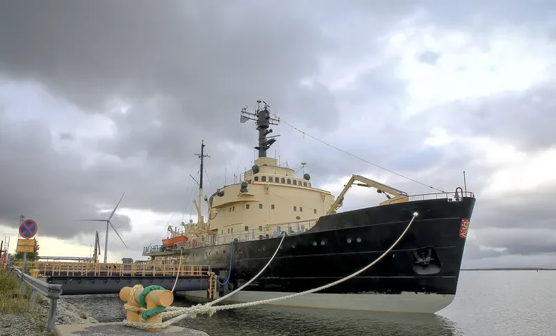 SAMPO Passenger Ship IMO 5308938 photo 2
