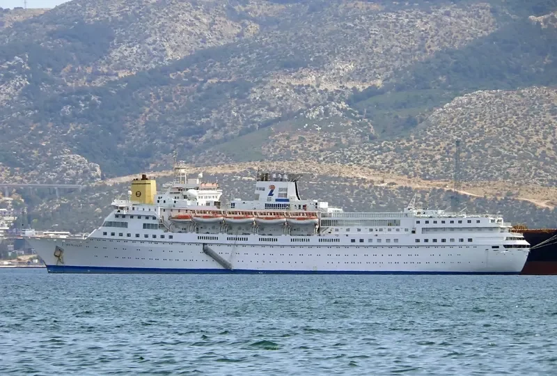 SS EMERALD Passenger Ship IMO 5312824 photo 10