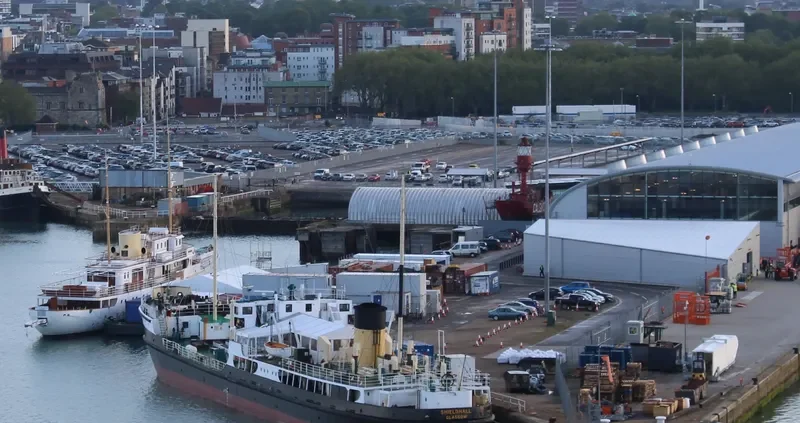 SS SHIELDHALL Passenger Ship IMO 5322752 photo 2