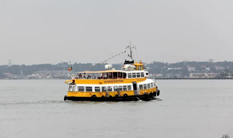 ST.PAULUS Passenger Ship IMO 5343598 photo 2