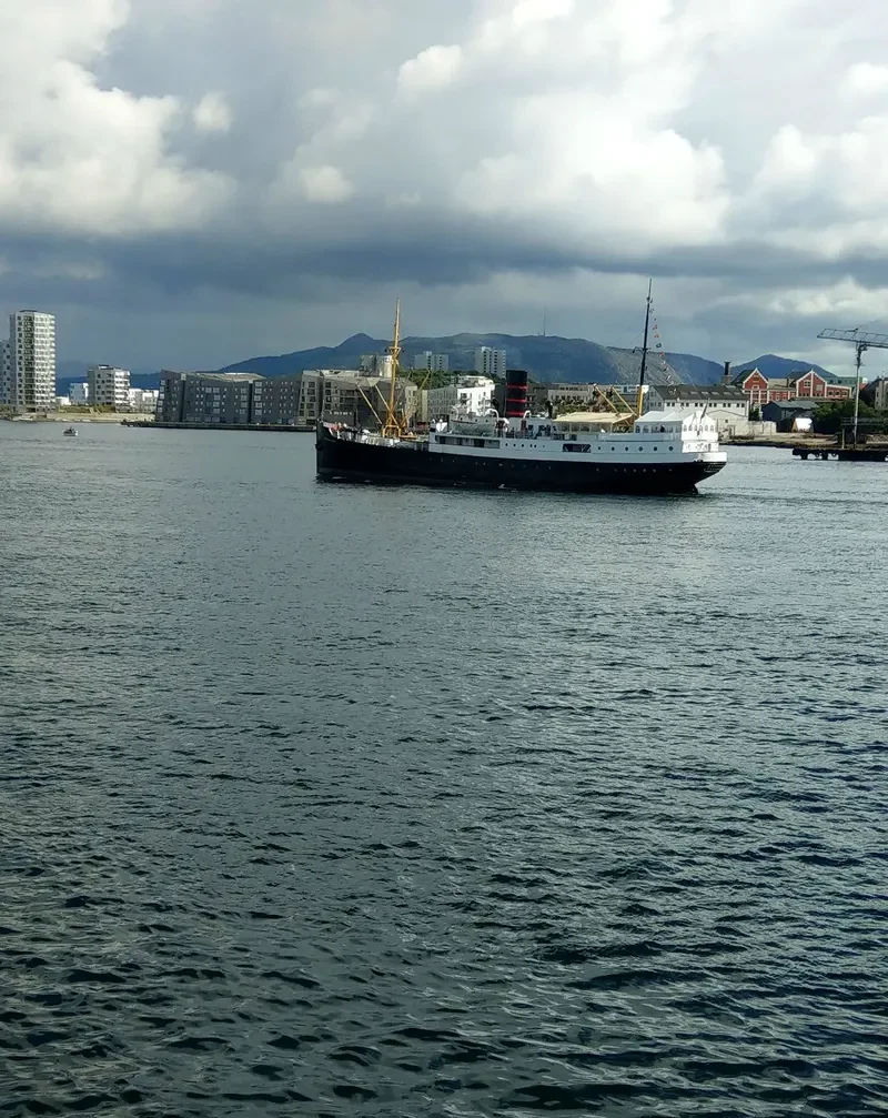 SUNNHORDLAND Passenger Ship IMO 5345065 photo 2