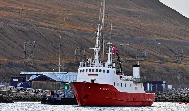 POLARGIRL Passenger Ship IMO 5351894 photo 6
