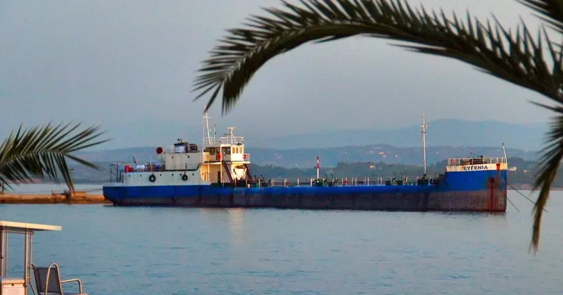 EVGENIA Tanker IMO 5355890 photo 4