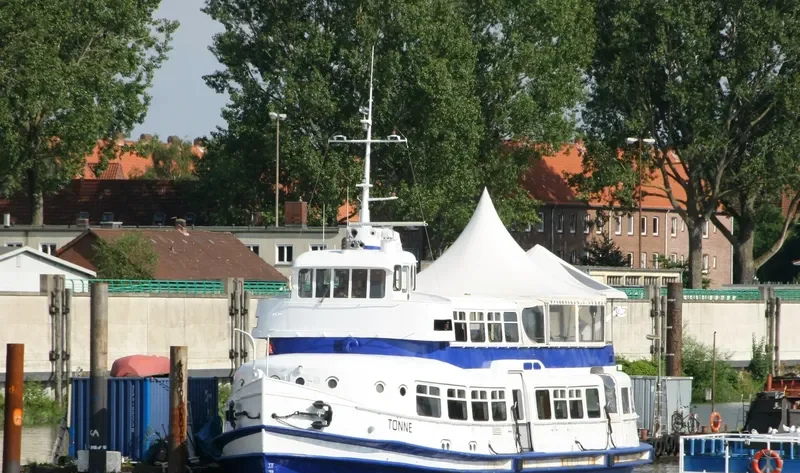TONNE Passenger Ship IMO 5364695 photo 3