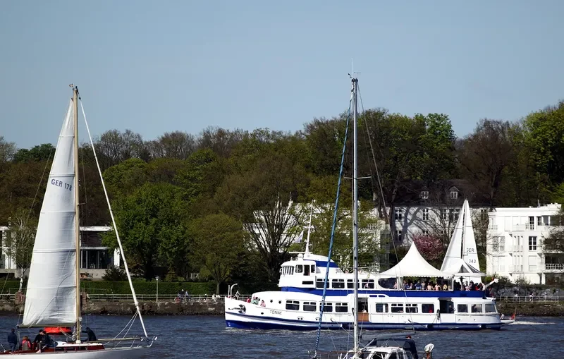 TONNE Passenger Ship IMO 5364695 photo 4