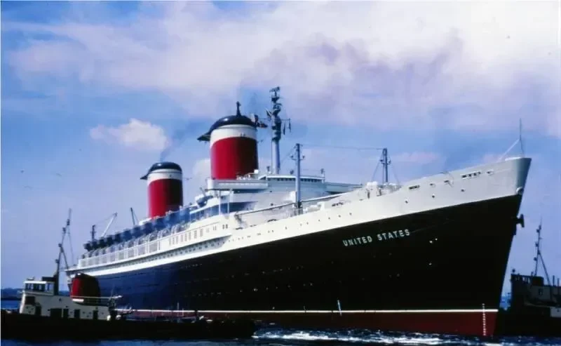 UNITED STATES Passenger Ship IMO 5373476 photo 2