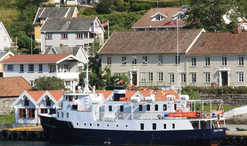 TROMSO Passenger Ship IMO 5375204