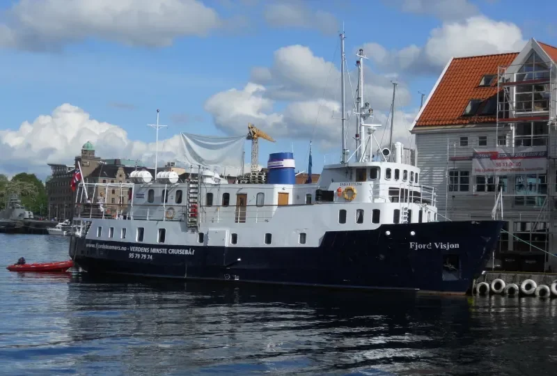 TROMSO Passenger Ship IMO 5375204 photo 4