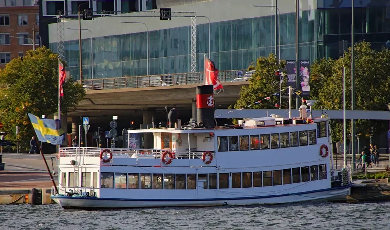DROTTNINGHOLM Passenger Ship IMO 5375838 photo 6
