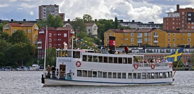 DROTTNINGHOLM Passenger Ship IMO 5375838 photo 10