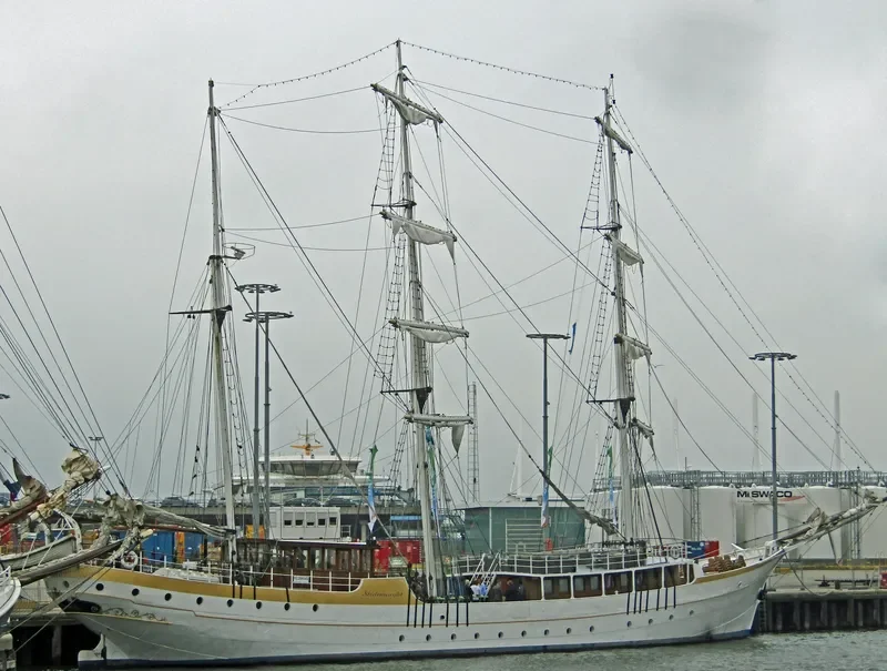 STEDEMAEGHT Passenger Ship IMO 5382415 photo 2