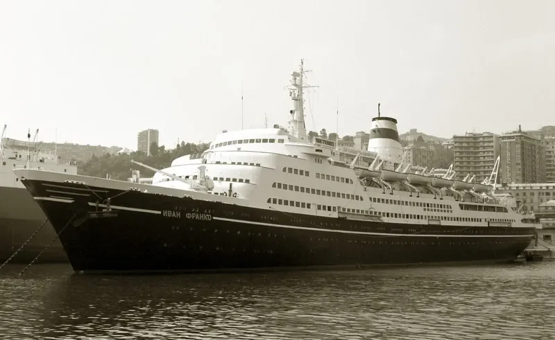 FRANK Passenger Ship IMO 5415901