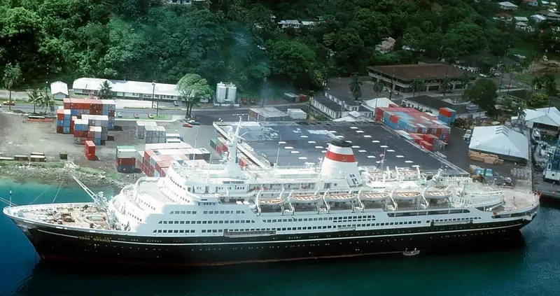 FRANK Passenger Ship IMO 5415901 photo 2