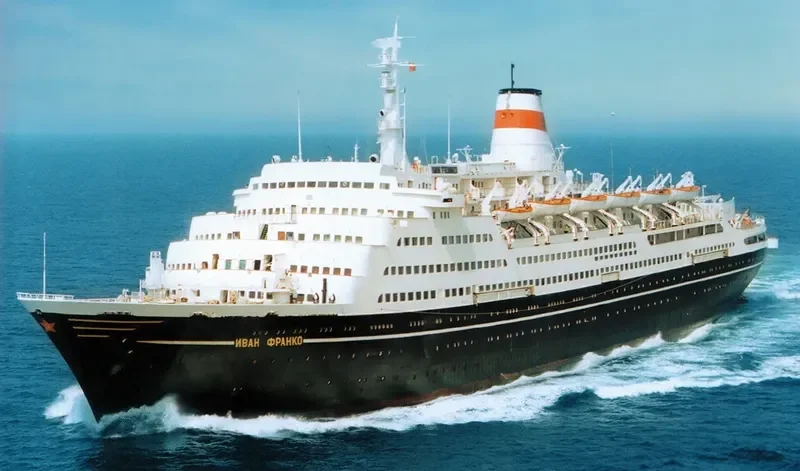 FRANK Passenger Ship IMO 5415901 photo 6