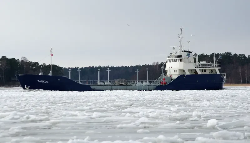 AALTO Tanker IMO 5422203 photo 9