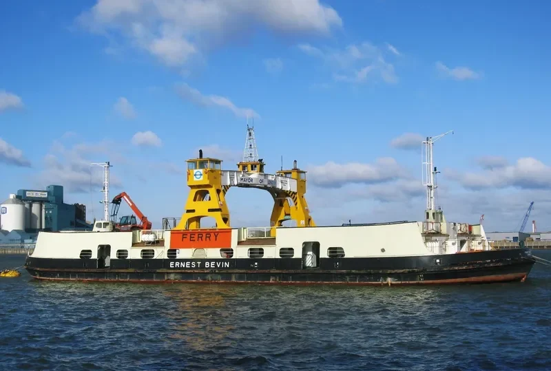 ERNEST BEVIN Ro-Ro IMO 5426998 photo 2