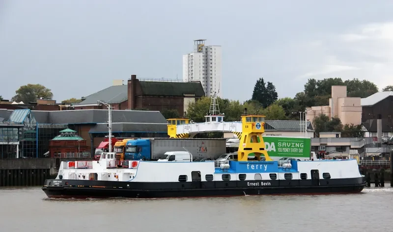 ERNEST BEVIN Ro-Ro IMO 5426998 photo 3