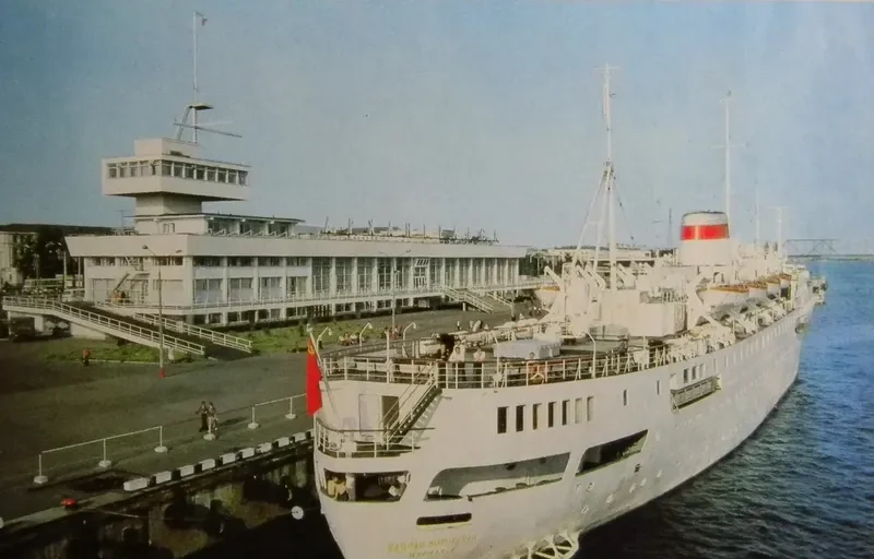 VATSLAV VOROVSKIY Passenger Ship IMO 5429407 photo 5