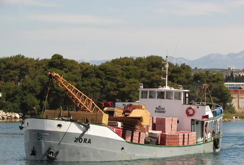 ZORA General Cargo IMO 6406892 photo 2