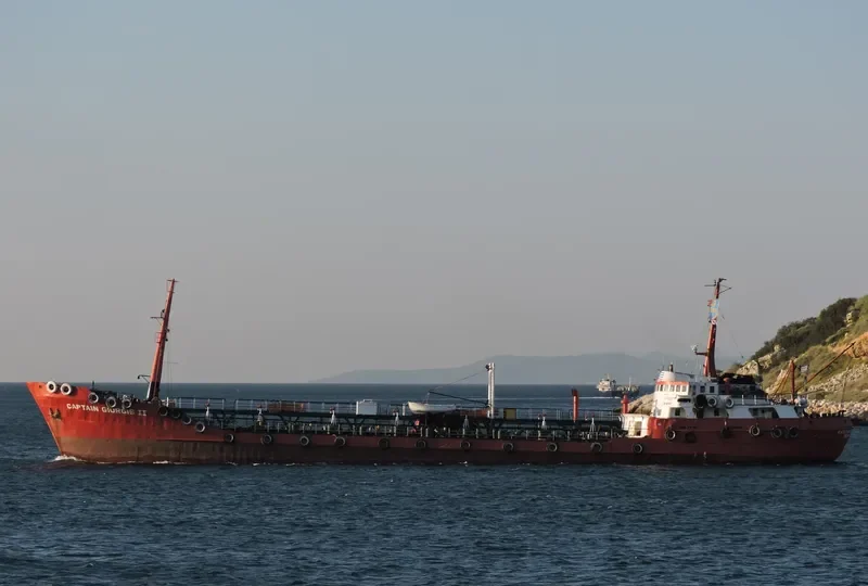 CAPETAN GIORGIS II Tanker IMO 6407432 photo 2